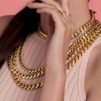 Elegant Aura Royal Chain Montebuono gold necklace with modern Italian design